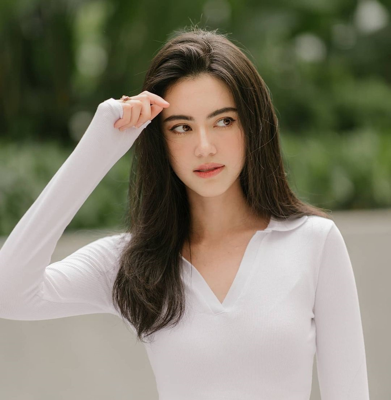 Davika Hoorne