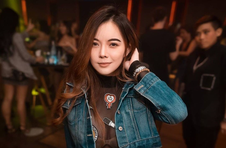 single Thai woman